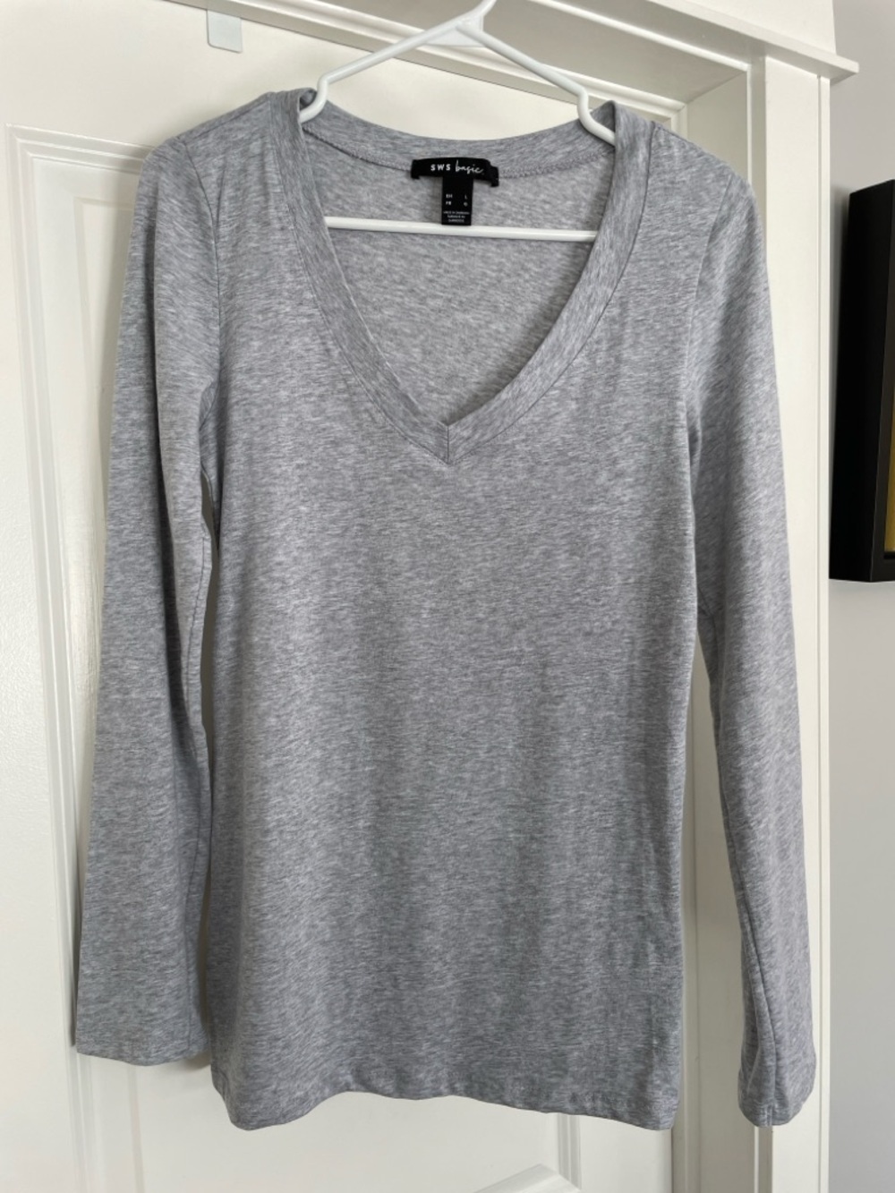 SWS Basics Women’s Heather Grey V-Neck Long Sleeve Tee